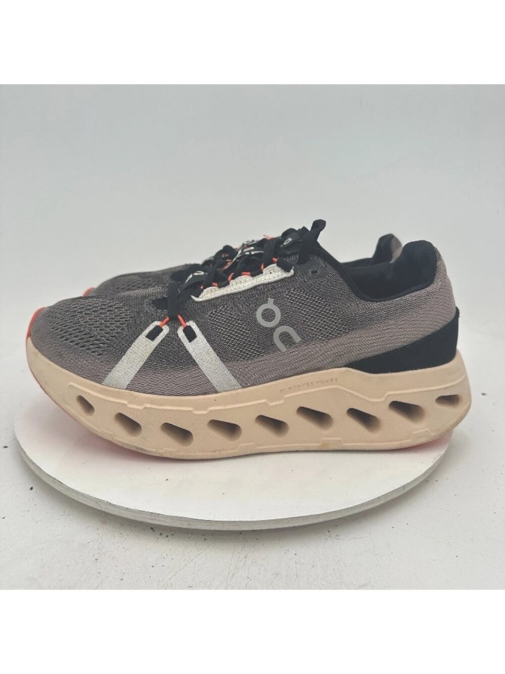 On Cloudeclipse Swiss Engineering Men Size 10 Grey Fade Sand Running Shoes